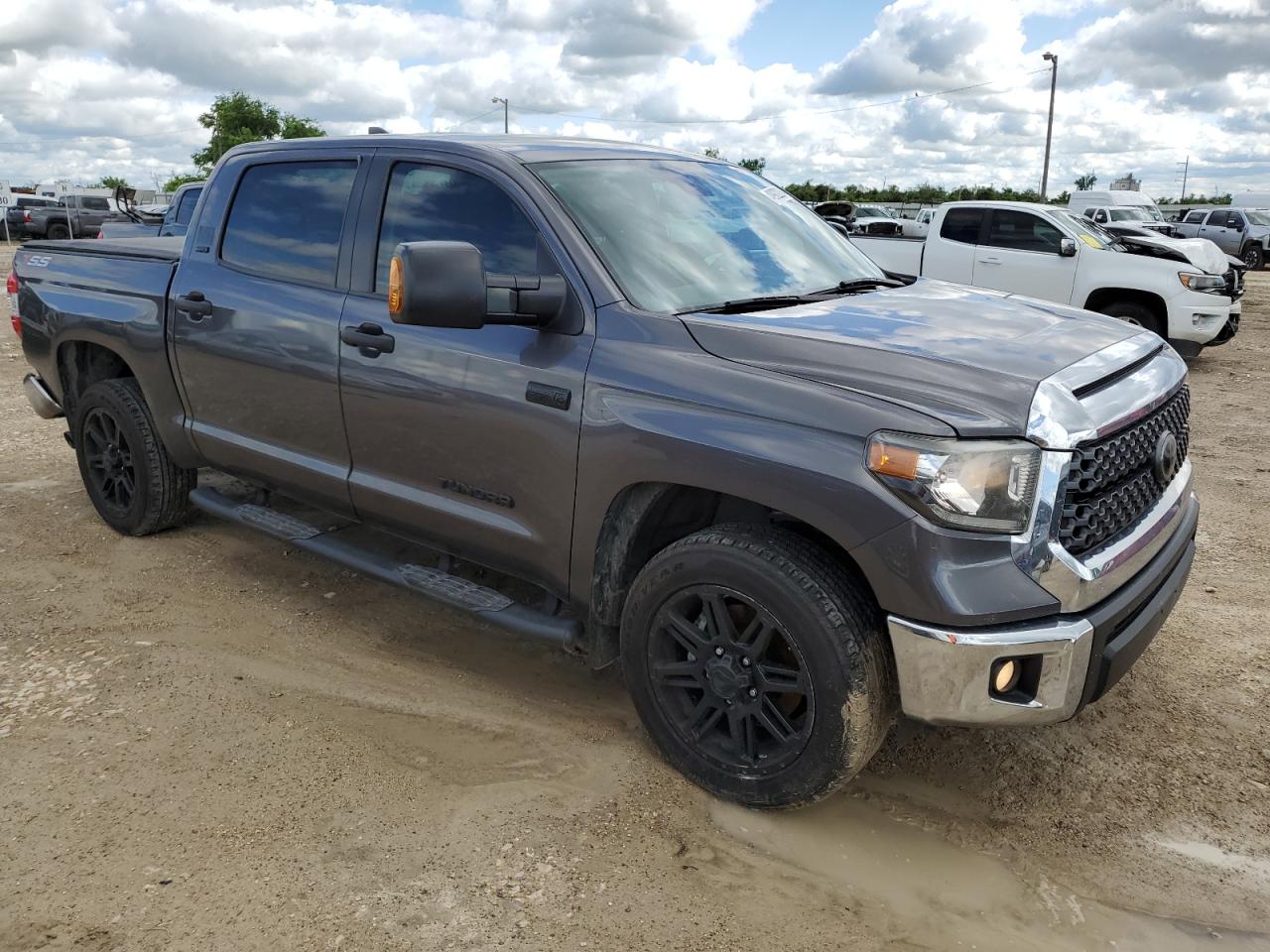 Photo 3 VIN: 5TFDY5F14LX945701 - TOYOTA TUNDRA 