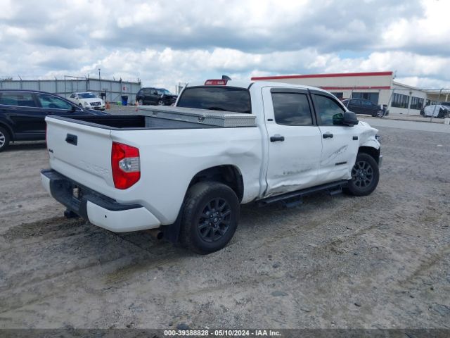 Photo 3 VIN: 5TFDY5F14MX984242 - TOYOTA TUNDRA 