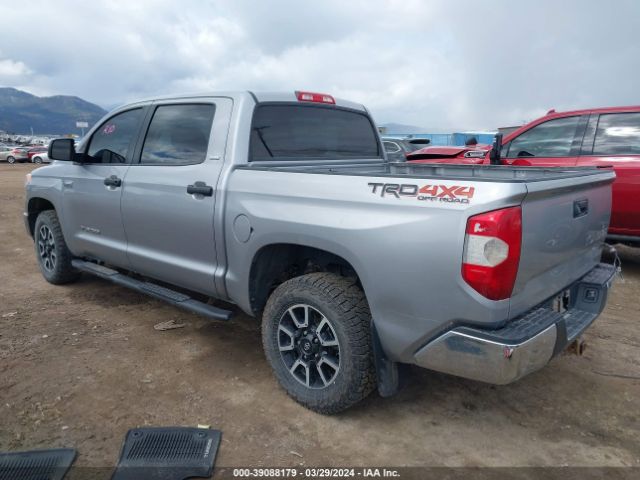 Photo 2 VIN: 5TFDY5F15EX350892 - TOYOTA TUNDRA 