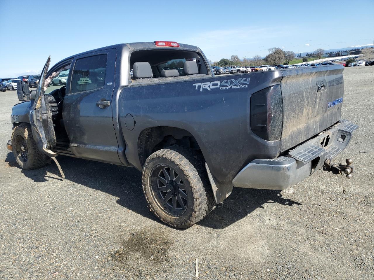 Photo 1 VIN: 5TFDY5F15EX372665 - TOYOTA TUNDRA 