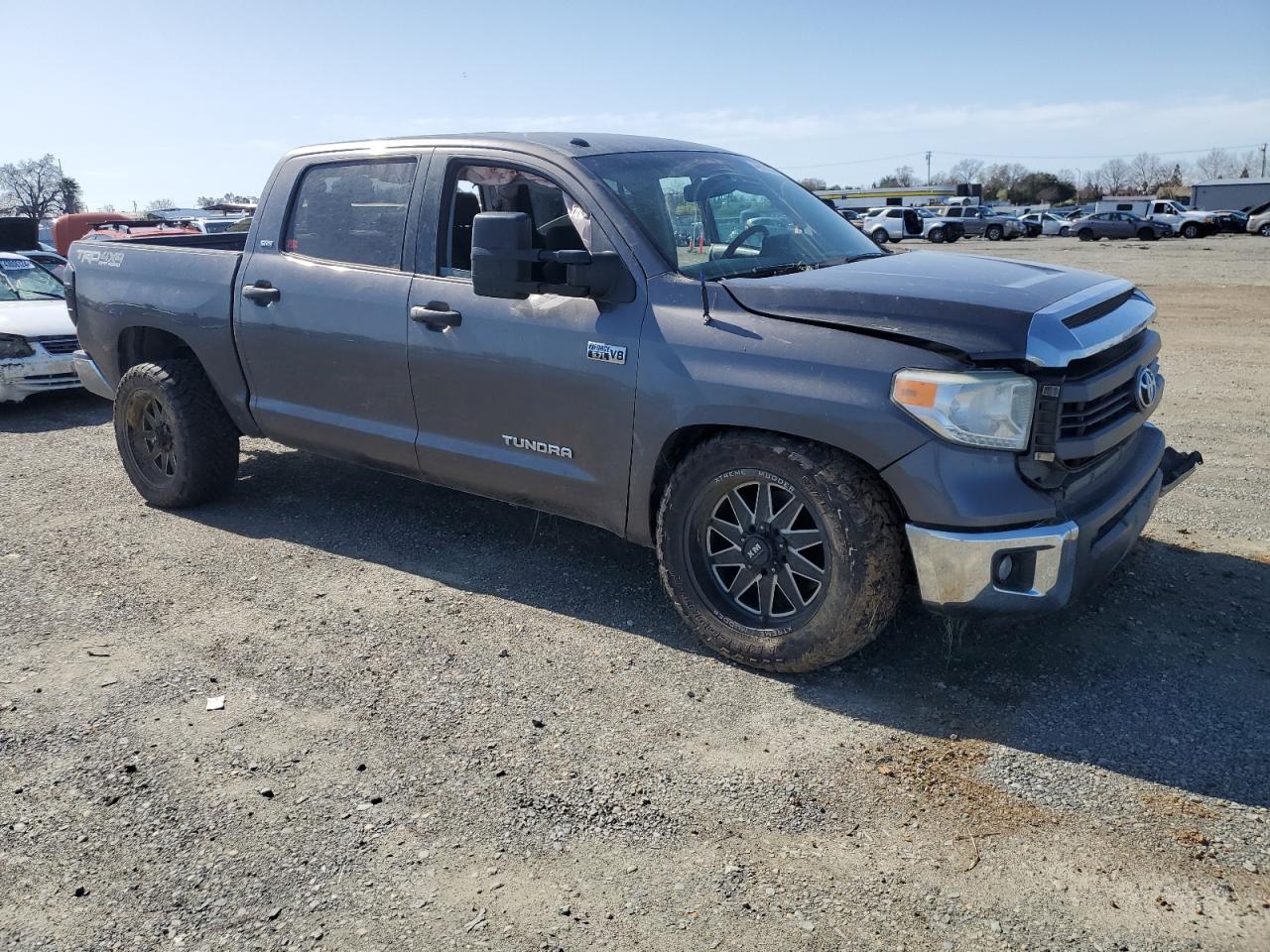 Photo 3 VIN: 5TFDY5F15EX372665 - TOYOTA TUNDRA 