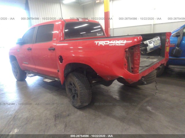 Photo 2 VIN: 5TFDY5F15GX551307 - TOYOTA TUNDRA 4WD TRUCK 