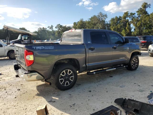 Photo 2 VIN: 5TFDY5F15HX587063 - TOYOTA TUNDRA CRE 