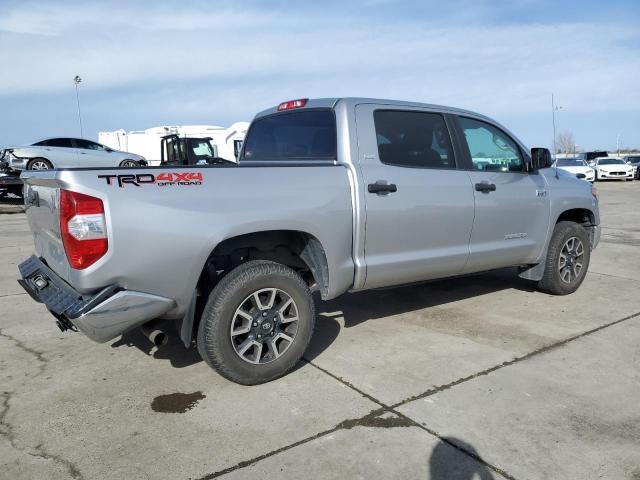 Photo 2 VIN: 5TFDY5F15JX686195 - TOYOTA TUNDRA 