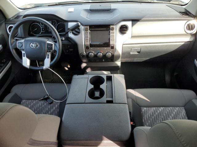 Photo 7 VIN: 5TFDY5F15JX686195 - TOYOTA TUNDRA 