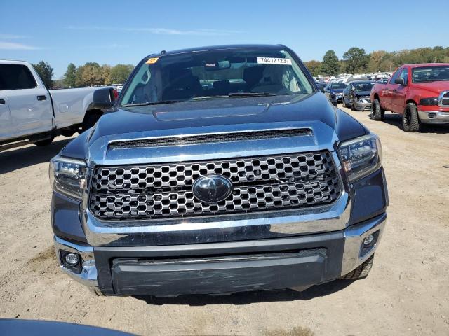 Photo 4 VIN: 5TFDY5F15JX689145 - TOYOTA TUNDRA 