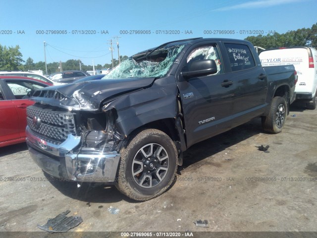 Photo 1 VIN: 5TFDY5F15JX723326 - TOYOTA TUNDRA 4WD 