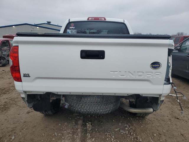 Photo 5 VIN: 5TFDY5F15JX767326 - TOYOTA TUNDRA 