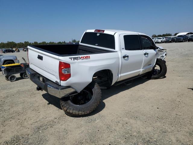 Photo 2 VIN: 5TFDY5F15KX828241 - TOYOTA TUNDRA CRE 