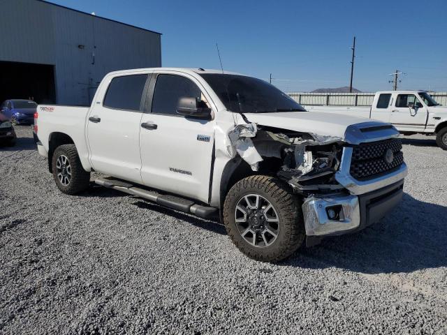 Photo 3 VIN: 5TFDY5F15KX864947 - TOYOTA TUNDRA CRE 