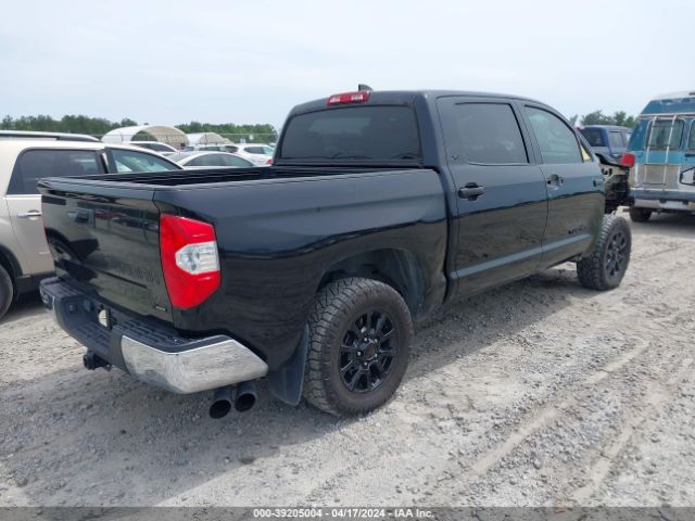 Photo 3 VIN: 5TFDY5F15MX985710 - TOYOTA TUNDRA 