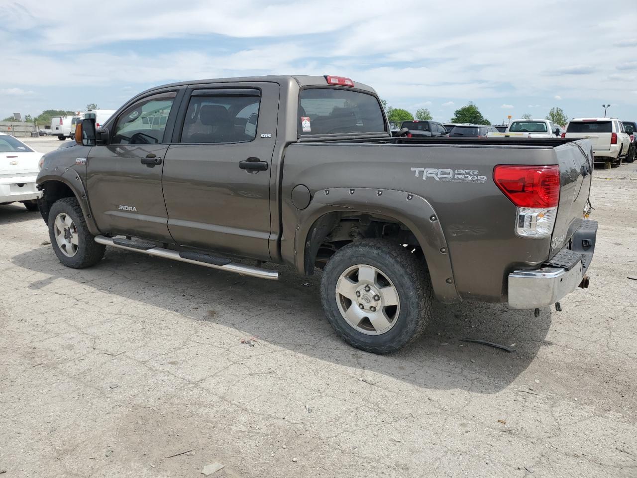 Photo 1 VIN: 5TFDY5F16AX158097 - TOYOTA TUNDRA 