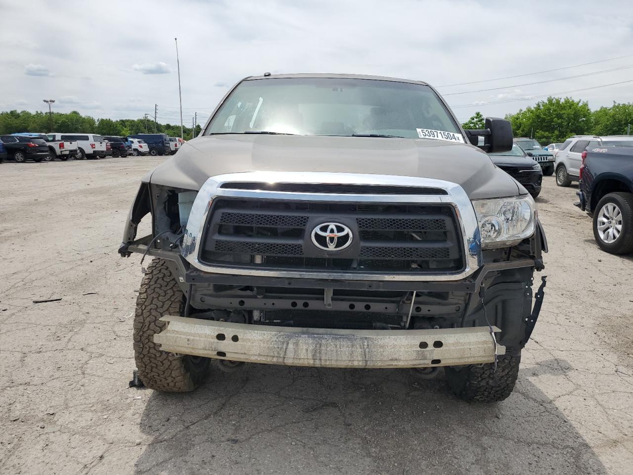 Photo 4 VIN: 5TFDY5F16AX158097 - TOYOTA TUNDRA 