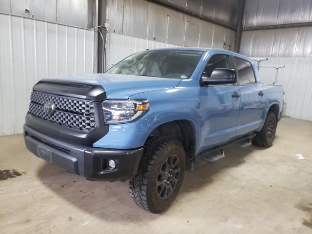 Photo 1 VIN: 5TFDY5F16KX779163 - TOYOTA TUNDRA CRE 