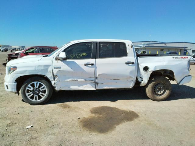 Photo 8 VIN: 5TFDY5F16KX783228 - TOYOTA TUNDRA CRE 