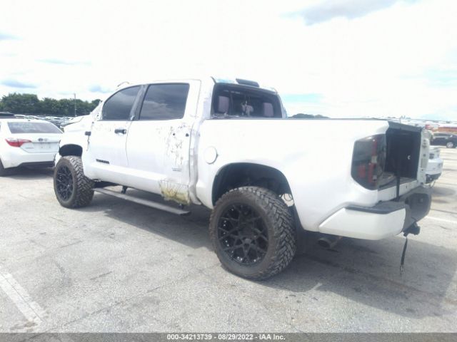 Photo 2 VIN: 5TFDY5F16KX786968 - TOYOTA TUNDRA 4WD 