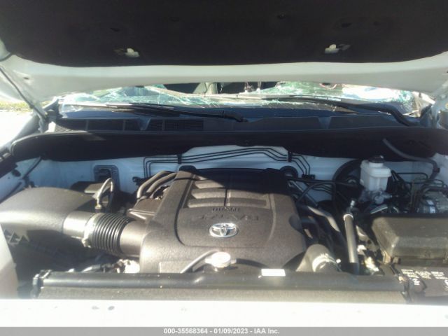 Photo 9 VIN: 5TFDY5F16KX818205 - TOYOTA TUNDRA 