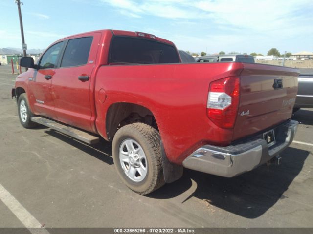 Photo 2 VIN: 5TFDY5F16KX854041 - TOYOTA TUNDRA 4WD 