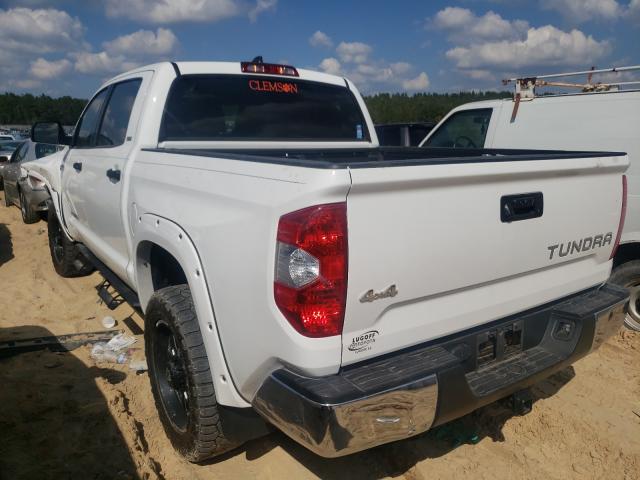 Photo 2 VIN: 5TFDY5F16LX895688 - TOYOTA TUNDRA CRE 