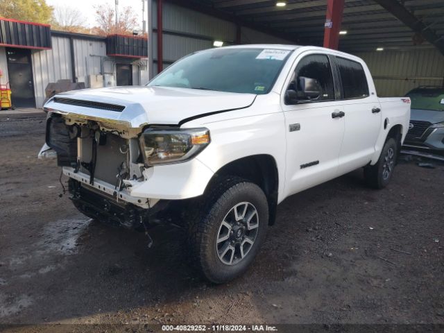 Photo 1 VIN: 5TFDY5F16LX898770 - TOYOTA TUNDRA 