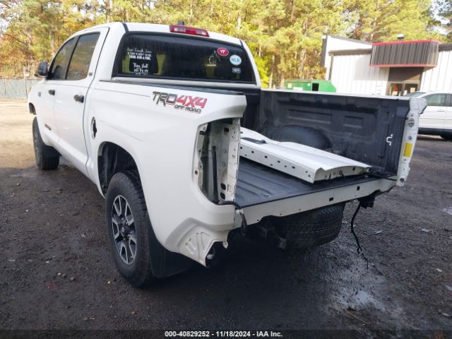 Photo 2 VIN: 5TFDY5F16LX898770 - TOYOTA TUNDRA 