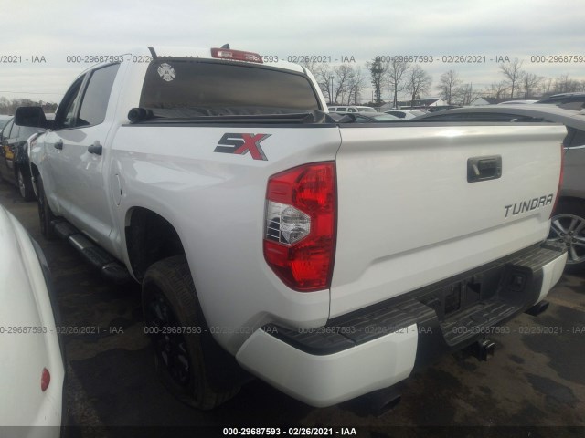 Photo 2 VIN: 5TFDY5F16LX935820 - TOYOTA TUNDRA 4WD 