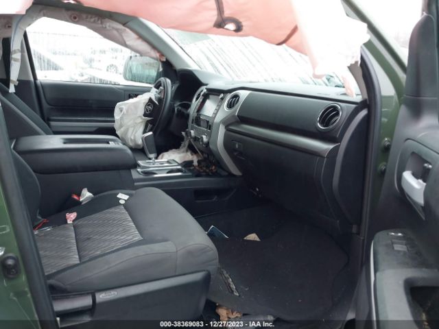 Photo 4 VIN: 5TFDY5F16MX967880 - TOYOTA TUNDRA 