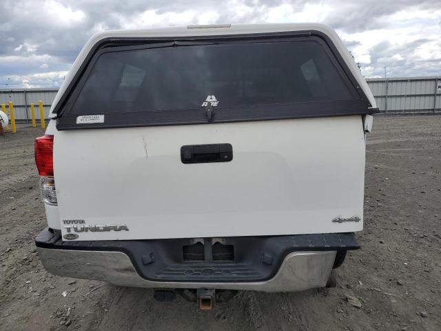 Photo 5 VIN: 5TFDY5F17AX125965 - TOYOTA TUNDRA 