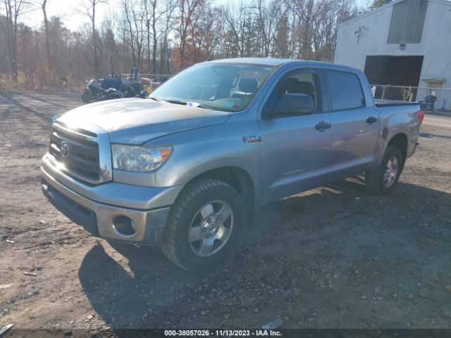 Photo 1 VIN: 5TFDY5F17AX144001 - TOYOTA TUNDRA 4WD TRUCK 