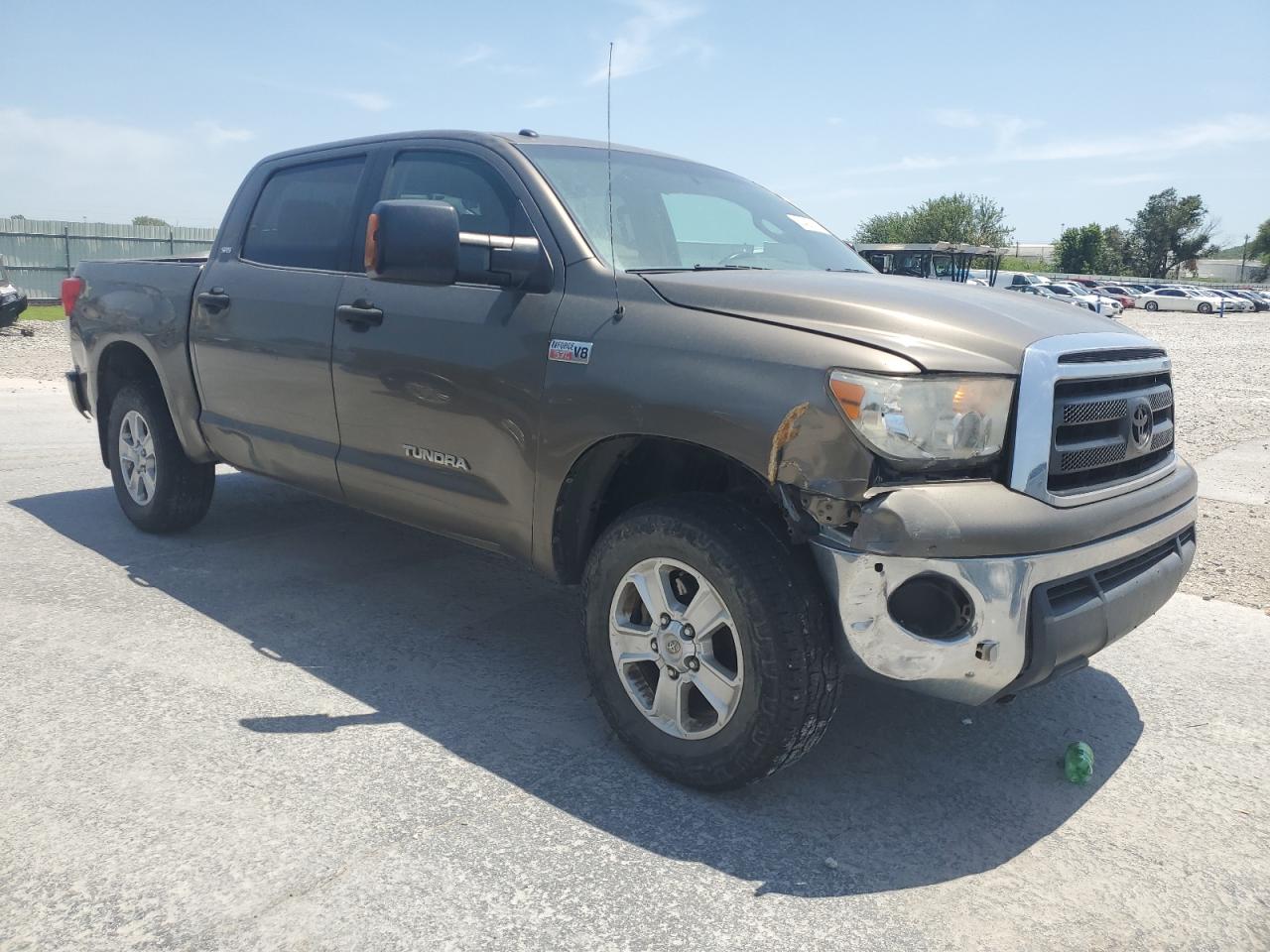 Photo 3 VIN: 5TFDY5F17BX173399 - TOYOTA TUNDRA 