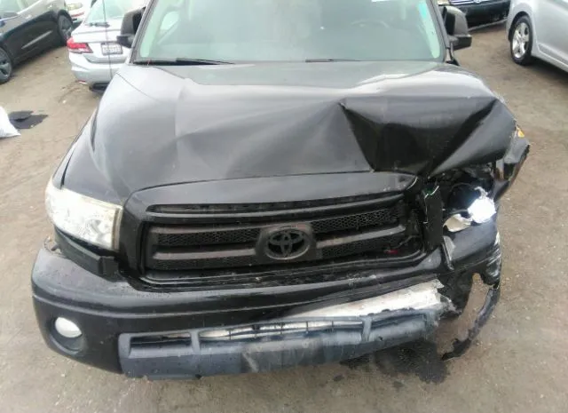 Photo 9 VIN: 5TFDY5F17BX176156 - TOYOTA TUNDRA 4WD TRUCK 