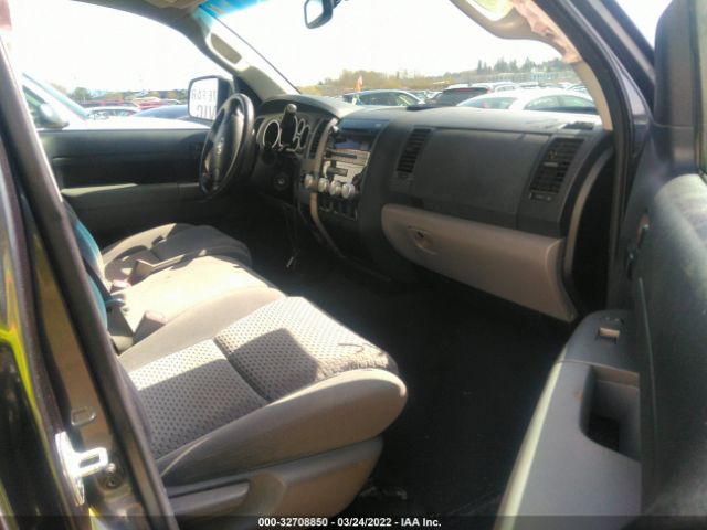 Photo 4 VIN: 5TFDY5F17DX307220 - TOYOTA TUNDRA 4WD TRUCK 