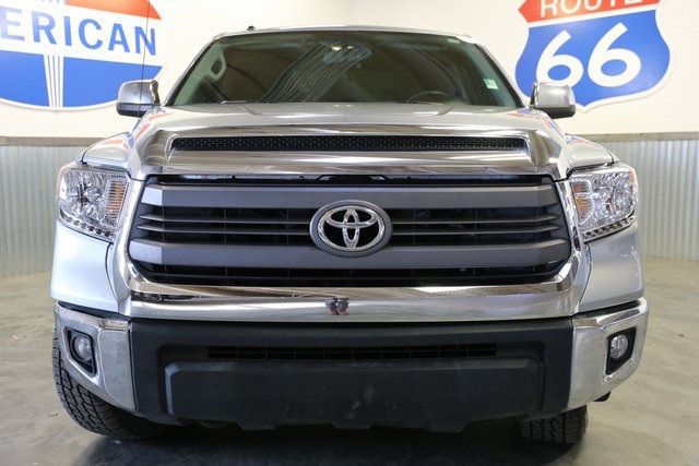 Photo 2 VIN: 5TFDY5F17EX324181 - TOYOTA TUNDRA 4WD TRUCK 