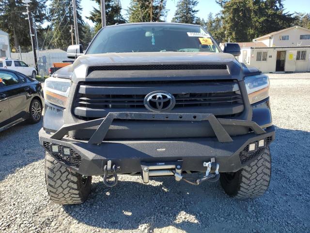 Photo 4 VIN: 5TFDY5F17FX422550 - TOYOTA TUNDRA CRE 