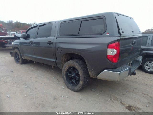 Photo 2 VIN: 5TFDY5F17FX433600 - TOYOTA TUNDRA 4WD TRUCK 