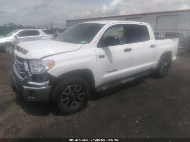 Photo 1 VIN: 5TFDY5F17GX516929 - TOYOTA TUNDRA 4WD TRUCK 