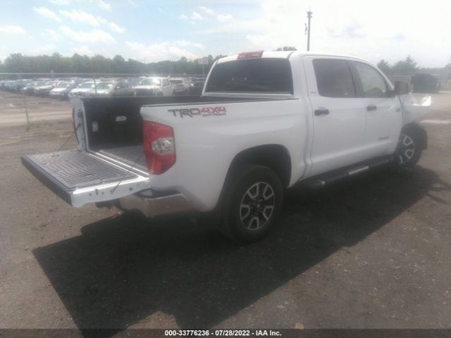 Photo 3 VIN: 5TFDY5F17GX516929 - TOYOTA TUNDRA 4WD TRUCK 