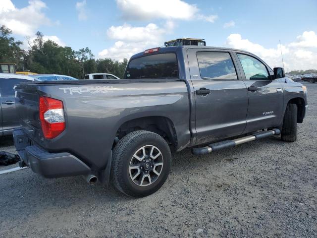 Photo 2 VIN: 5TFDY5F17GX556637 - TOYOTA TUNDRA CRE 