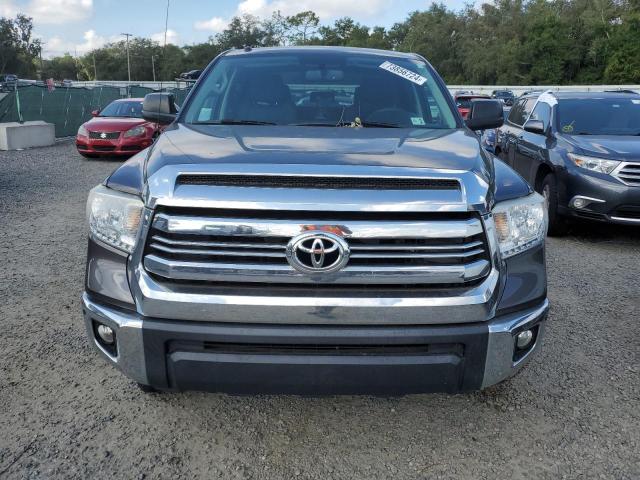 Photo 4 VIN: 5TFDY5F17GX556637 - TOYOTA TUNDRA CRE 