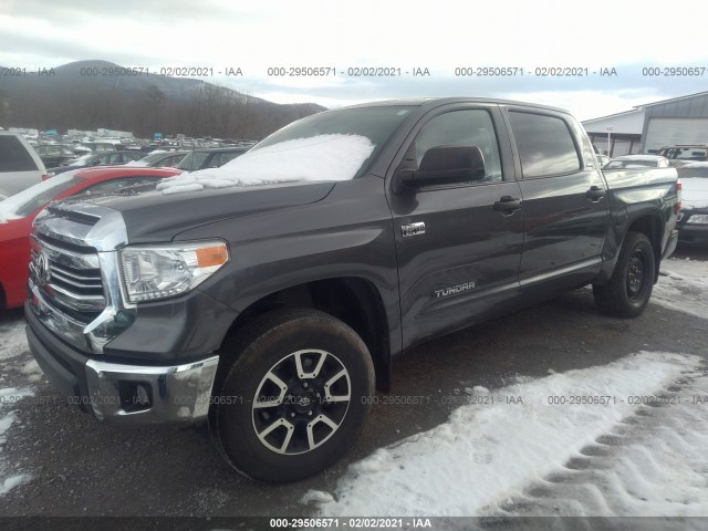 Photo 1 VIN: 5TFDY5F17GX558517 - TOYOTA TUNDRA 4WD TRUCK 