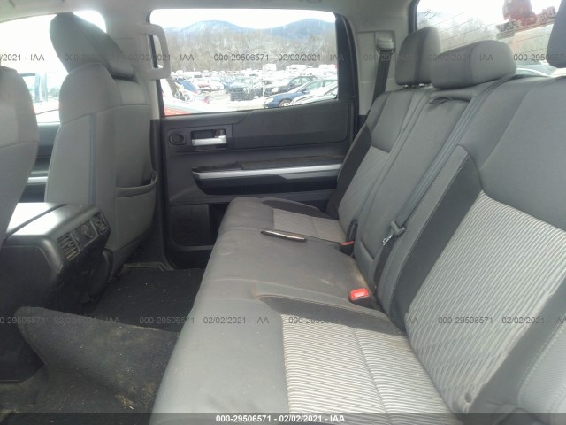 Photo 7 VIN: 5TFDY5F17GX558517 - TOYOTA TUNDRA 4WD TRUCK 