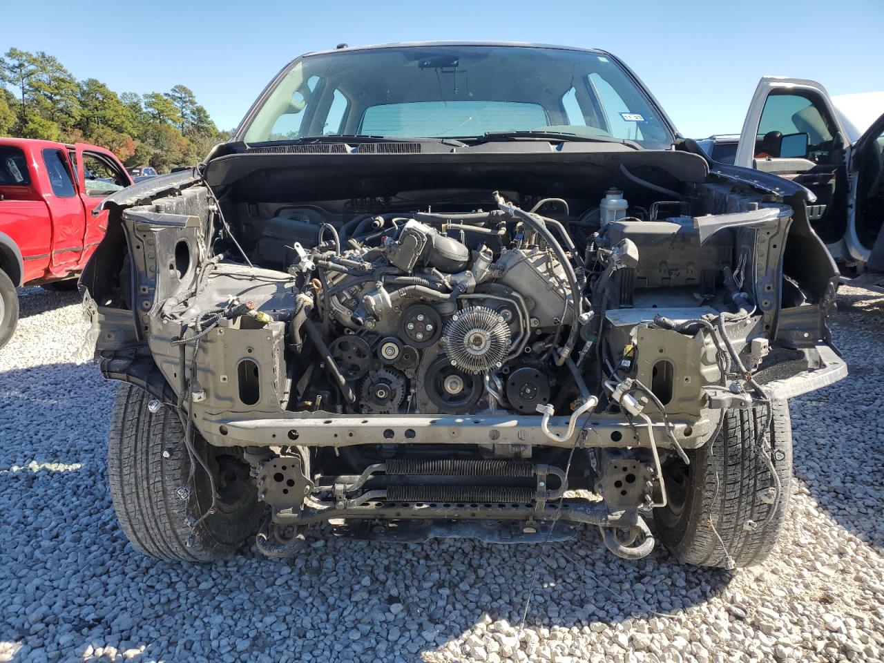 Photo 4 VIN: 5TFDY5F17KX833277 - TOYOTA TUNDRA 