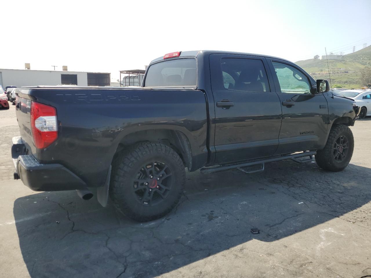 Photo 2 VIN: 5TFDY5F17KX843923 - TOYOTA TUNDRA 