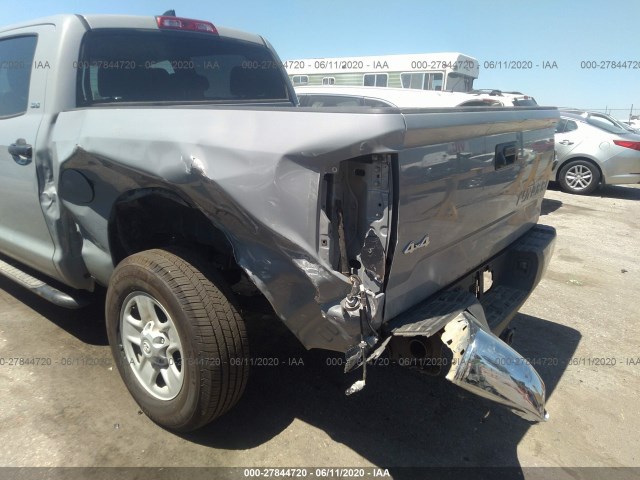 Photo 5 VIN: 5TFDY5F17LX914247 - TOYOTA TUNDRA 4WD 