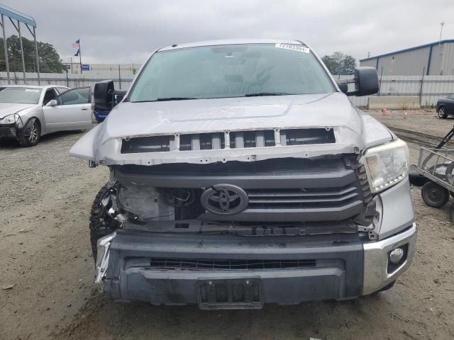 Photo 4 VIN: 5TFDY5F18FX449918 - TOYOTA TUNDRA CRE 