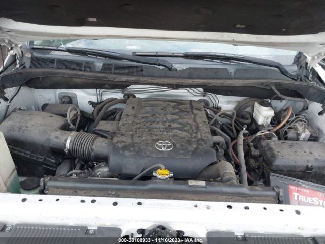 Photo 9 VIN: 5TFDY5F18FX465536 - TOYOTA TUNDRA 