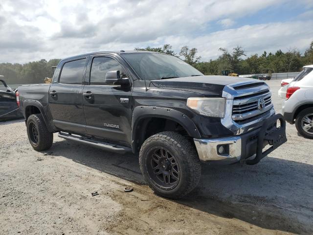 Photo 3 VIN: 5TFDY5F18GX531598 - TOYOTA TUNDRA CRE 