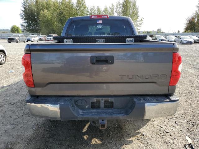 Photo 5 VIN: 5TFDY5F18HX640368 - TOYOTA TUNDRA CRE 