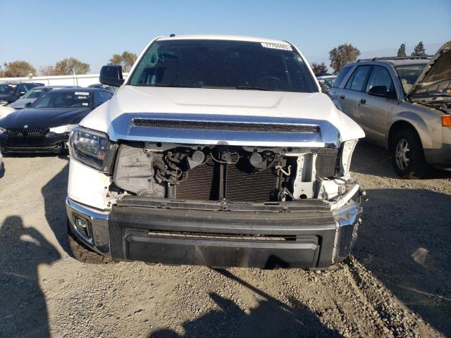 Photo 4 VIN: 5TFDY5F18JX683534 - TOYOTA TUNDRA 