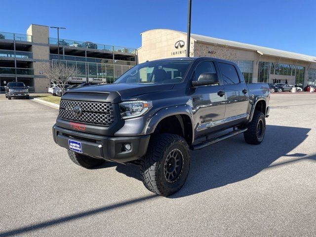 Photo 3 VIN: 5TFDY5F18JX689060 - TOYOTA TUNDRA 4WD 